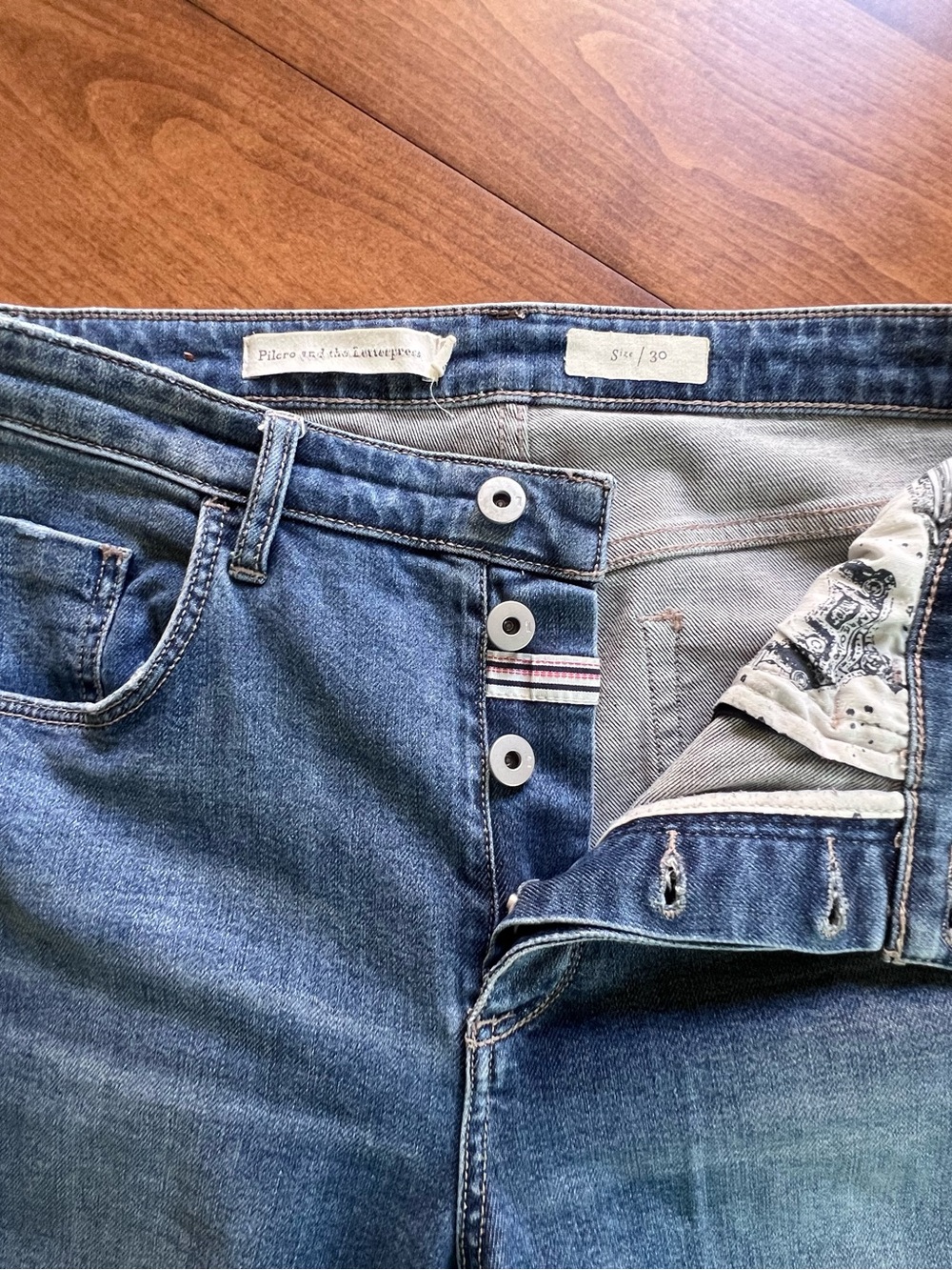 Anthropologie Pilcro and the Letterpress Sequined Flared Jeans Size 30 - Picture 13 of 13